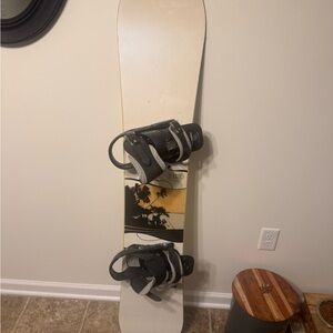 Ride Grace snowboard with Burton bindings